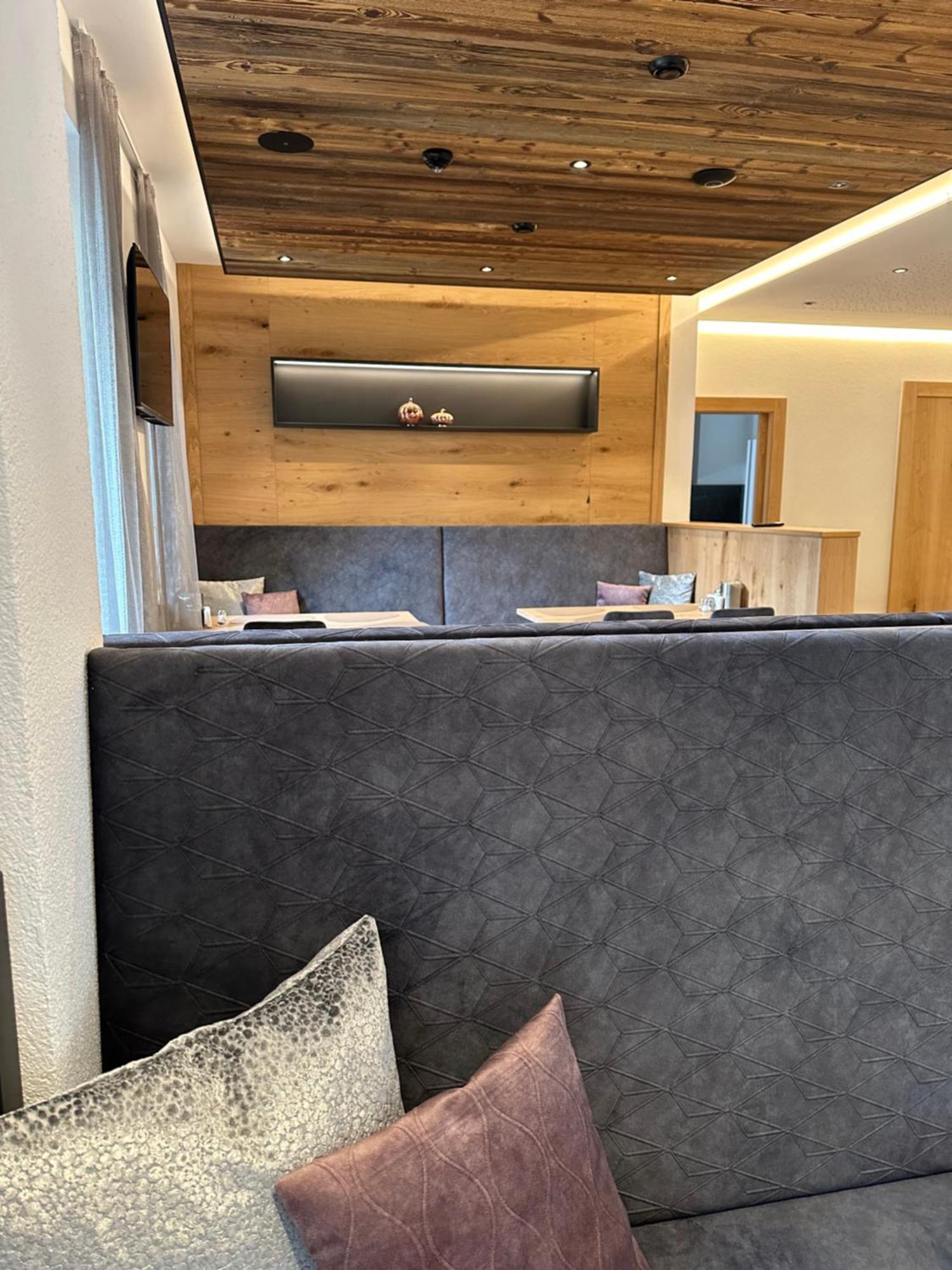 Hotel Garni Ehrenreich Sölden Esterno foto