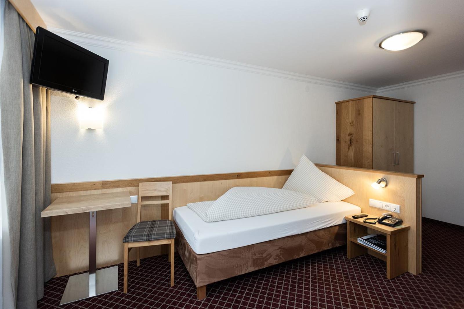 Hotel Garni Ehrenreich Sölden Esterno foto