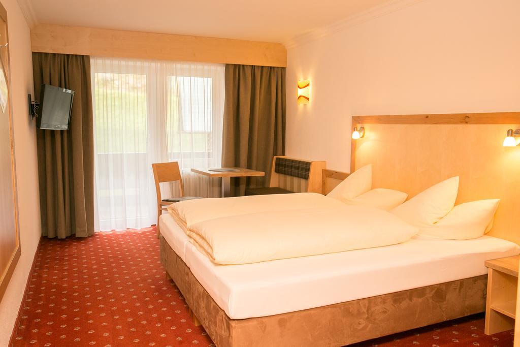 Hotel Garni Ehrenreich Sölden Esterno foto